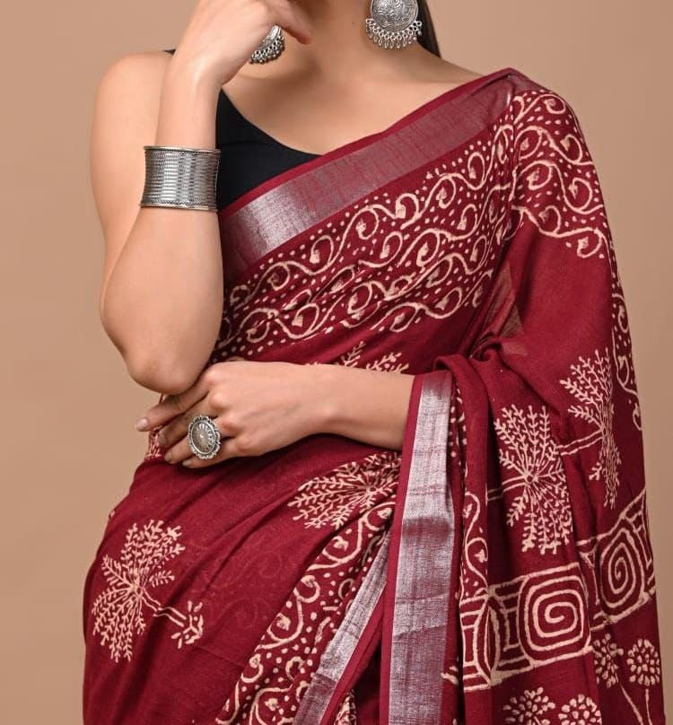 Linen saree with beautiful Digital Printed pallu Silver jari Weaving border