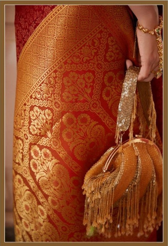 Beautiful Kanchivaram saree with Zari-  Bronzed Pink