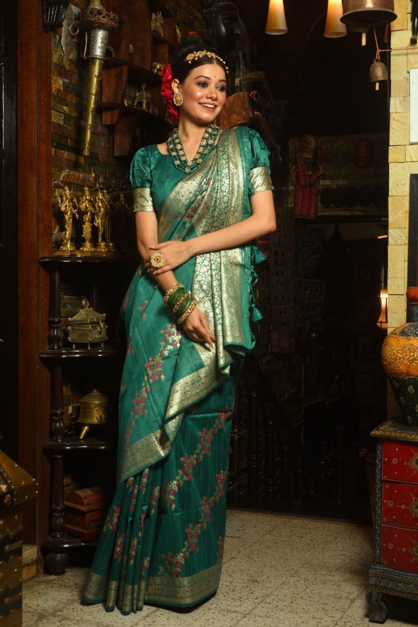 Royal green Tussar Silk Jamdani Weaving Saree