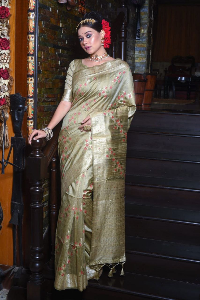 Sage Floral Tussar Silk Jamdani Weaving Saree