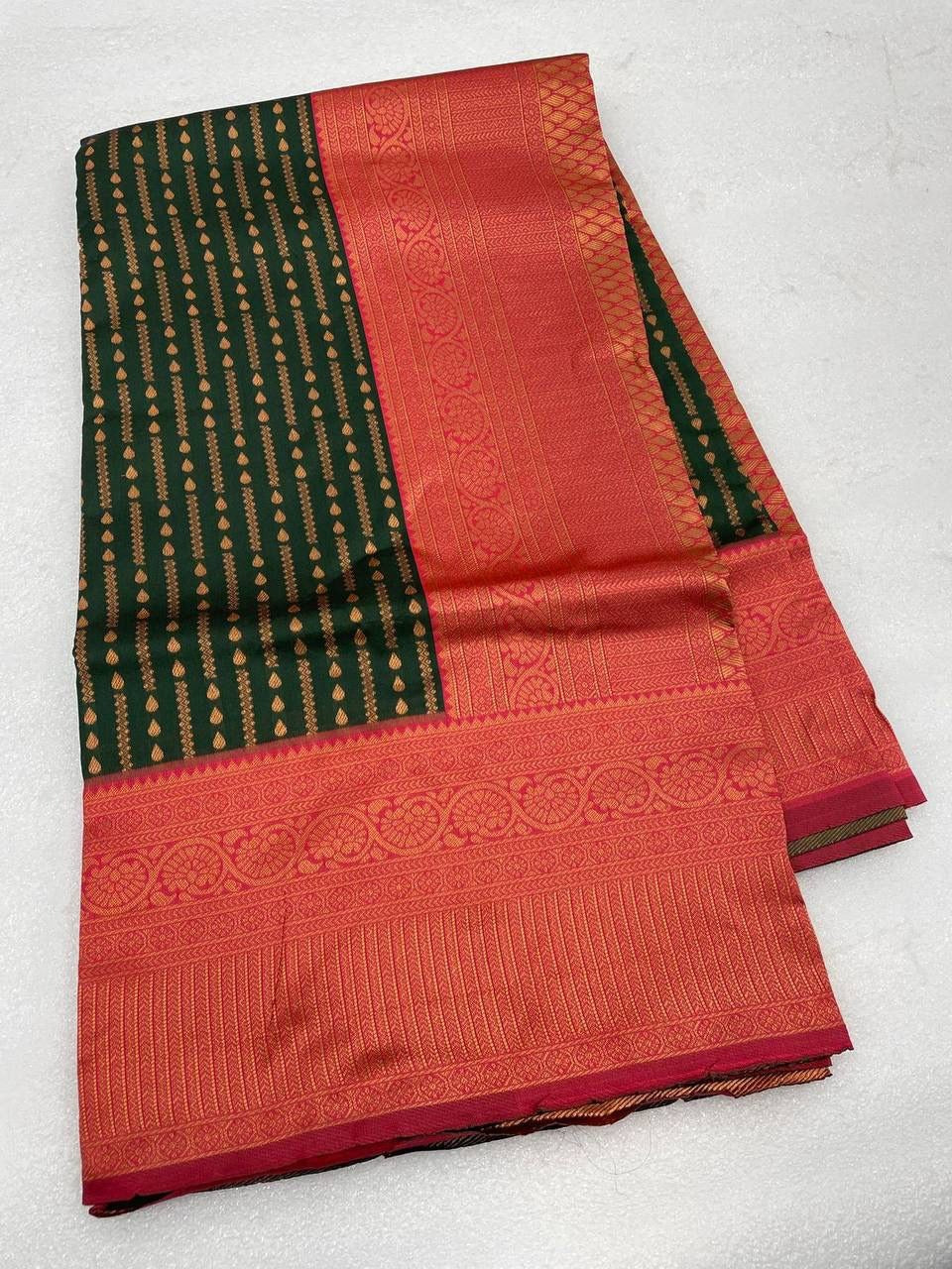 exquisite Soft Lichi Silk Saree